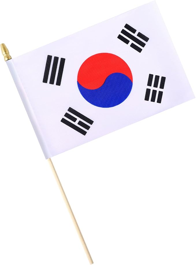 5 Pack Korea Korean Small Mini Wood Hand Held Stick Flag,Suitable For Various Holiday Parties, World Cup, National Day, And National Flag Day.