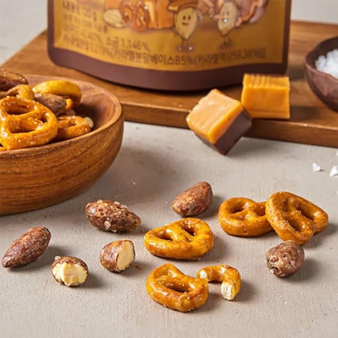 [Official Gilim HBAF] Korean Salted Caramel & Pretzel Almonds Nut Protein Snack | After-School, Lunch, Office, Work, Trip Camping Snack | Pre-workout Snack | Healthy Snacks | Korean Souvenir (Caramel Pretzel 1x120gram)
